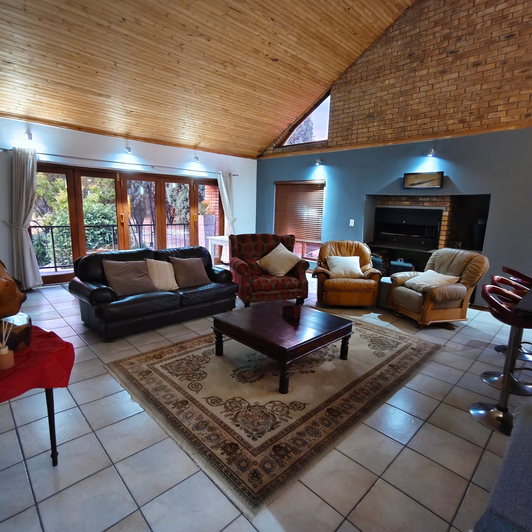 Vaulted lounge